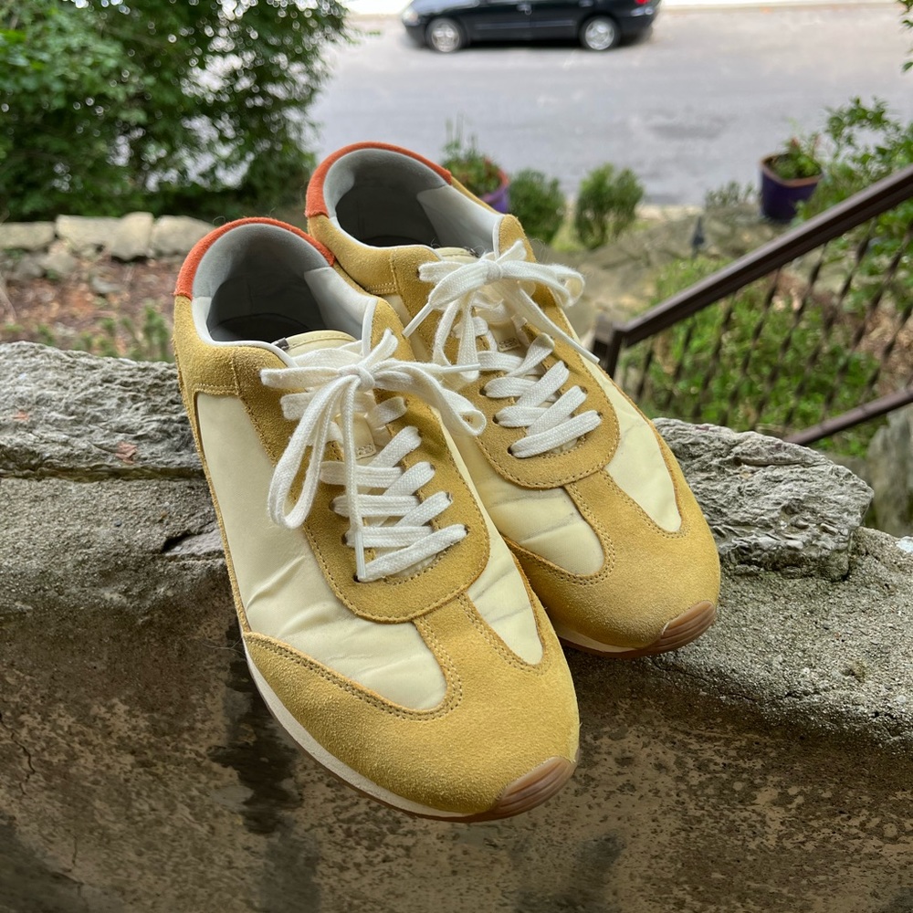 Everlane “Vintage” Style Sneakers